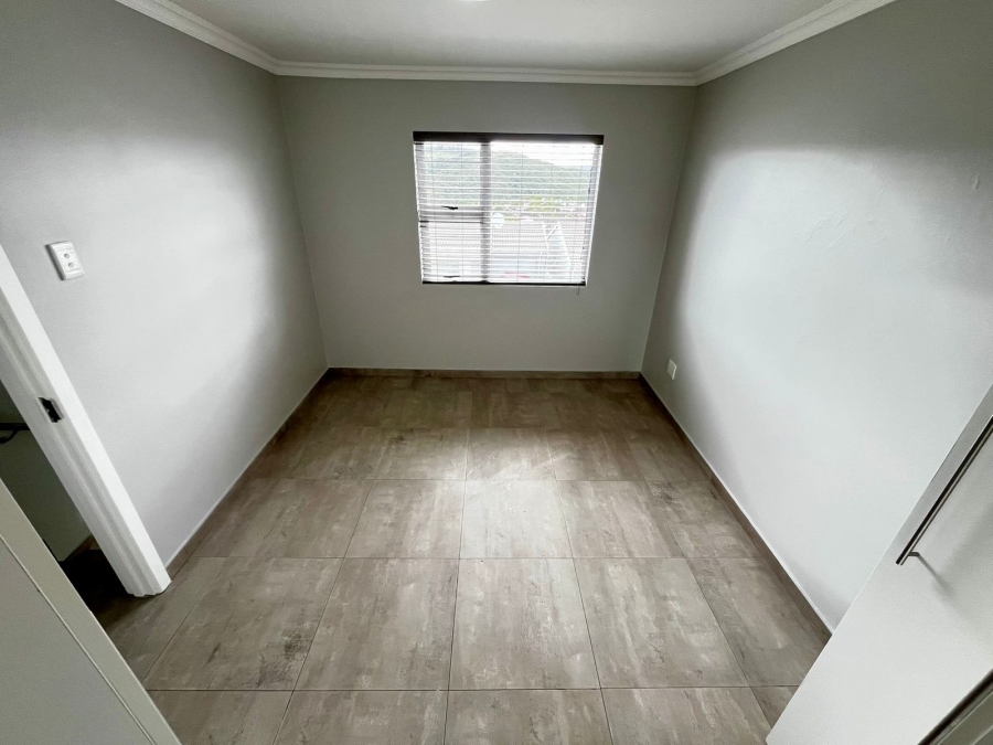 To Let 3 Bedroom Property for Rent in Nahoon Valley Park Eastern Cape